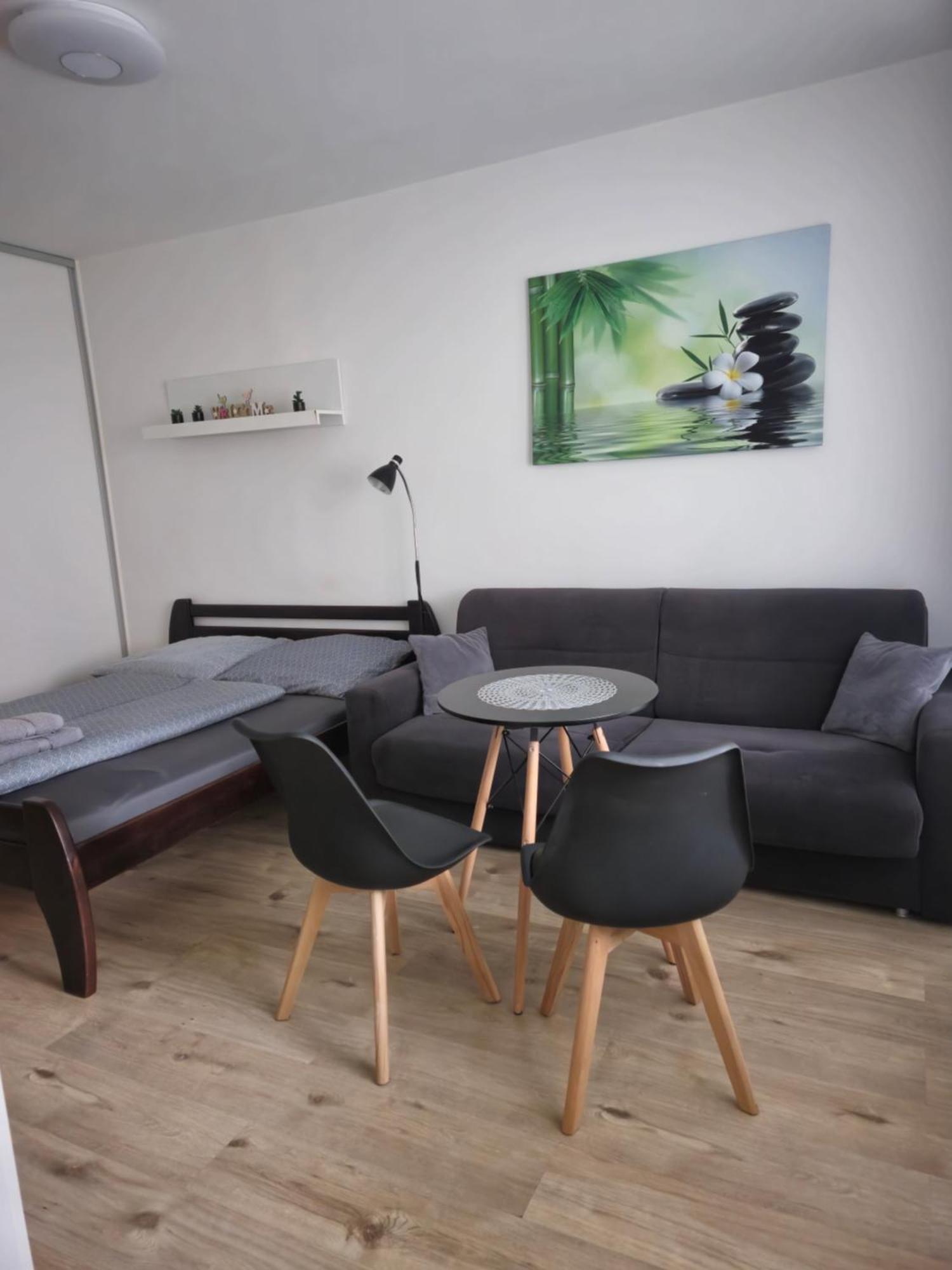 Apartment Klimka With Balcony, Free Wifi And Free Parking Bratislava Buitenkant foto